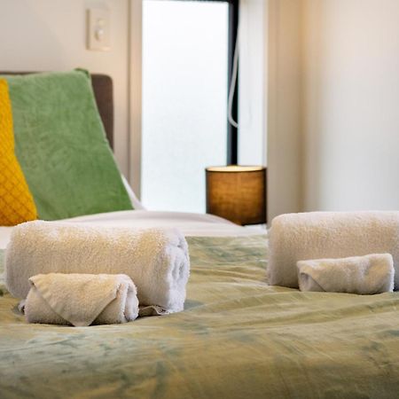 Serene Living 2 Bed With Carpark Christchurch Esterno foto