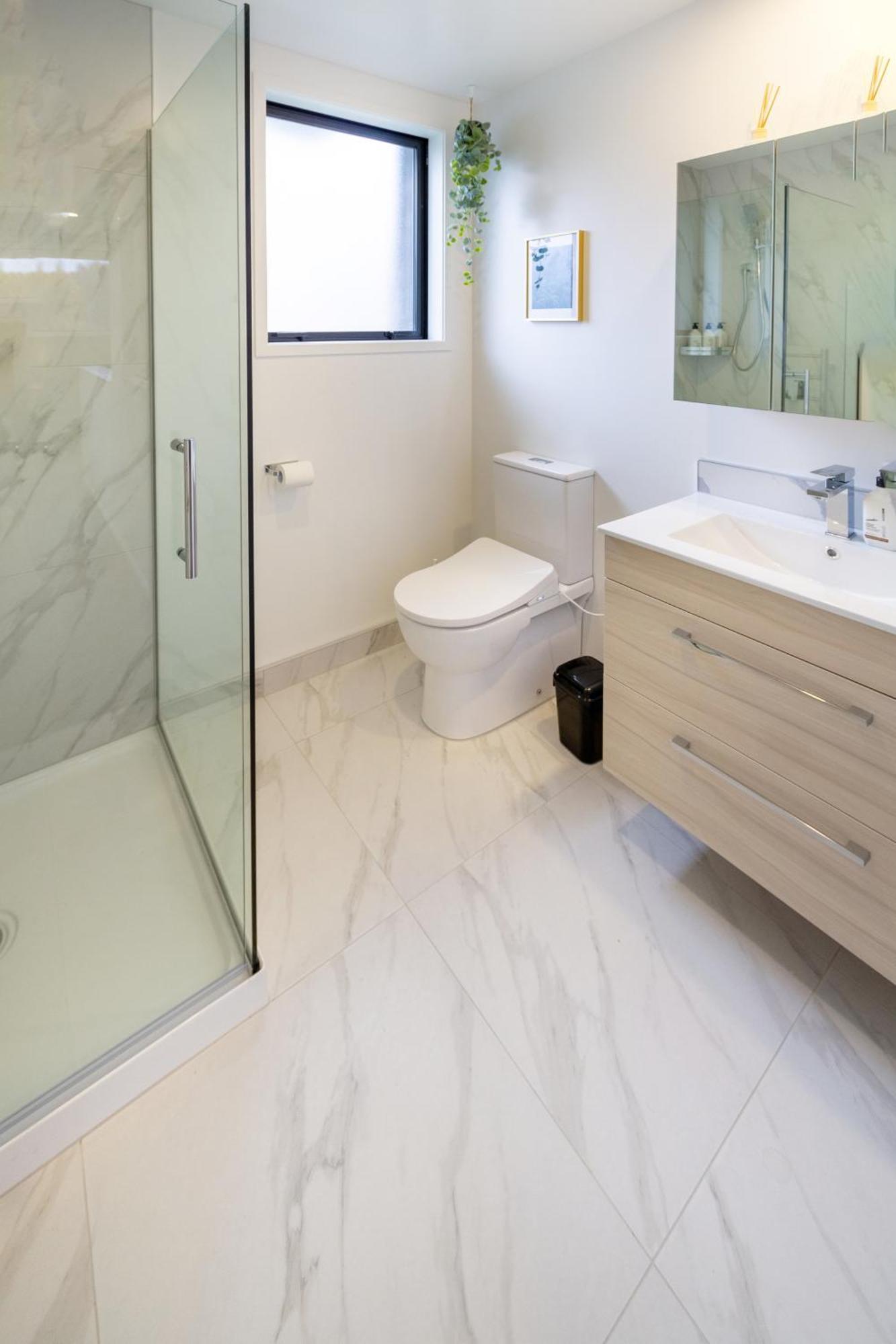 Serene Living 2 Bed With Carpark Christchurch Esterno foto