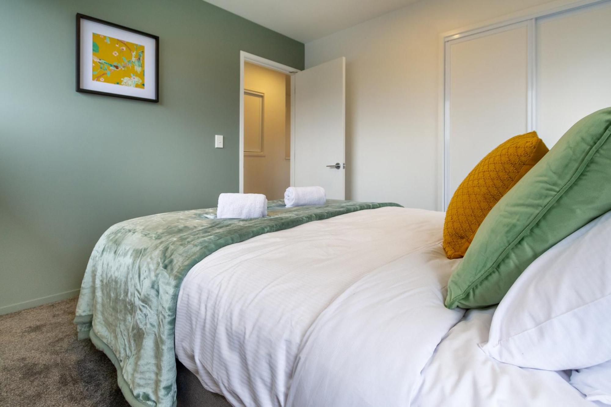 Serene Living 2 Bed With Carpark Christchurch Esterno foto